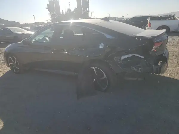 1HGCV1F36JA069603 2018 HONDA ACCORD - Image 2