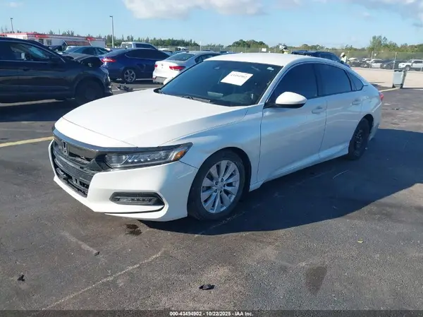 1HGCV1F36JA069844 2018 HONDA ACCORD - Image 2