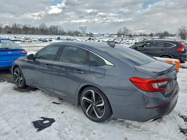 1HGCV1F36JA087308 2018 HONDA ACCORD - Image 2