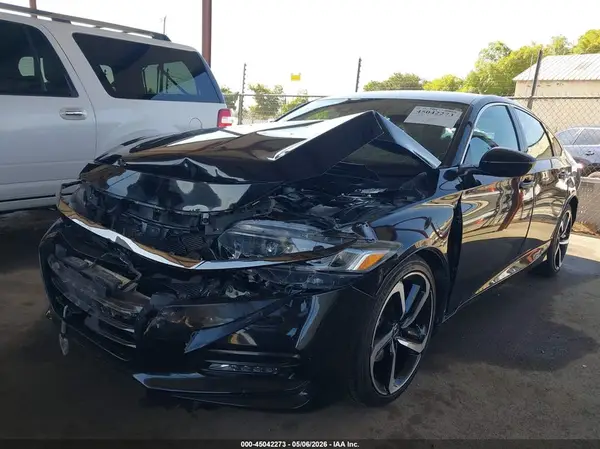 1HGCV1F36JA087728 2018 HONDA ACCORD - Image 2