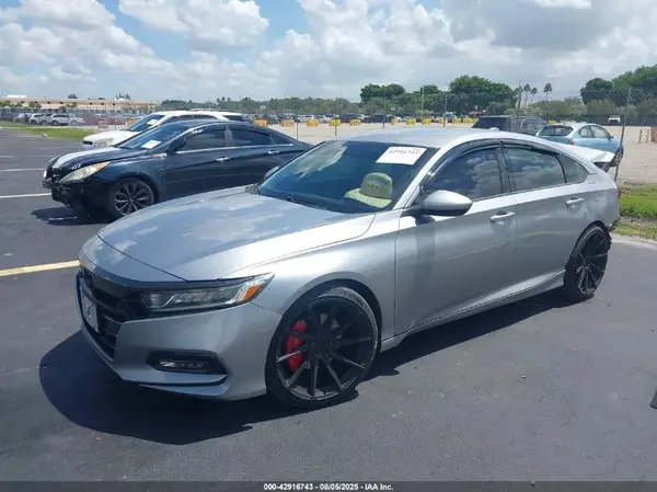 1HGCV1F36JA090578 2018 HONDA ACCORD - Image 2