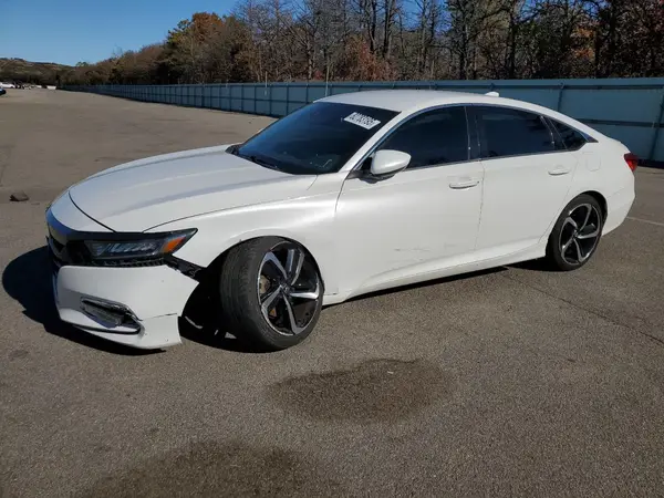 1HGCV1F36JA099815 2018 HONDA ACCORD - Image 1