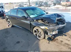 1HGCV1F36JA103295 2018 HONDA ACCORD