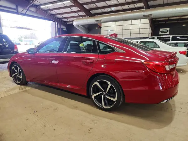 1HGCV1F36JA110327 2018 HONDA ACCORD - Image 2