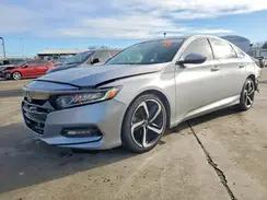 1HGCV1F36JA113549 2018 HONDA ACCORD
