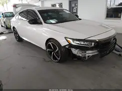 1HGCV1F36JA115317 2018 HONDA ACCORD