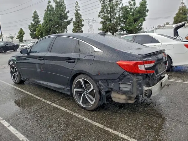 1HGCV1F36JA118038 2018 HONDA ACCORD - Image 2