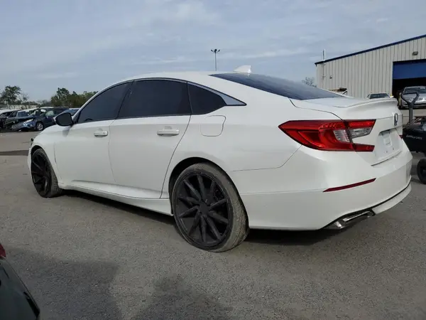 1HGCV1F36JA121635 2018 HONDA ACCORD - Image 2