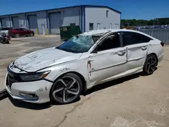 1HGCV1F36JA137186 2018 HONDA ACCORD