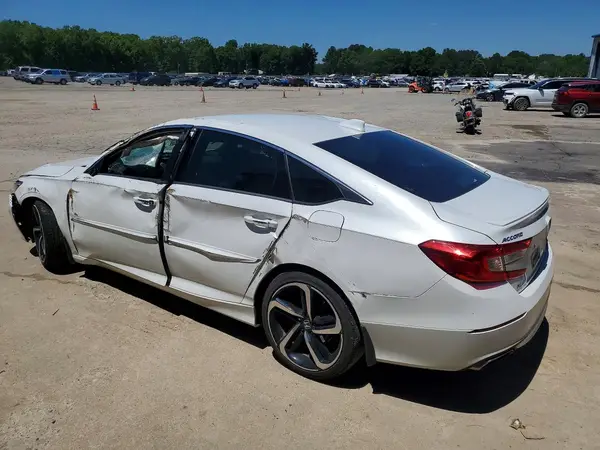 1HGCV1F36JA137186 2018 HONDA ACCORD - Image 2