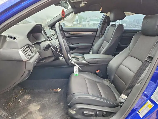 2018 HONDA ACCORD auction photo 7