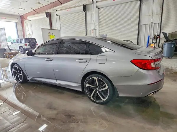 1HGCV1F36JA148933 2018 HONDA ACCORD - Image 2