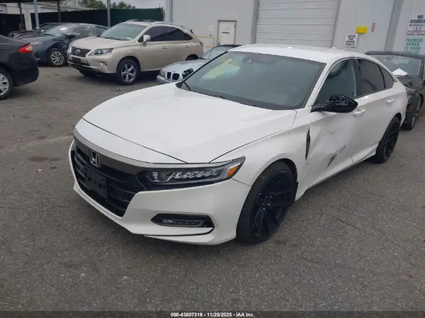 1HGCV1F36JA159429 2018 HONDA ACCORD - Image 2