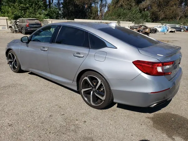 1HGCV1F36JA159818 2018 HONDA ACCORD - Image 2