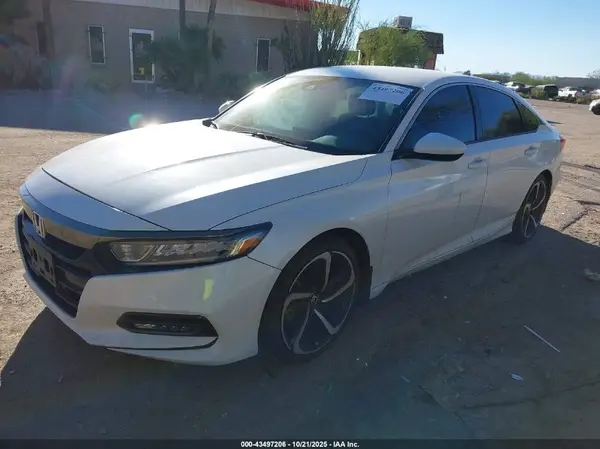 1HGCV1F36JA165585 2018 HONDA ACCORD - Image 2
