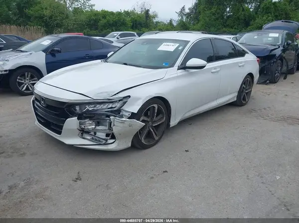 1HGCV1F36JA167921 2018 HONDA ACCORD - Image 2