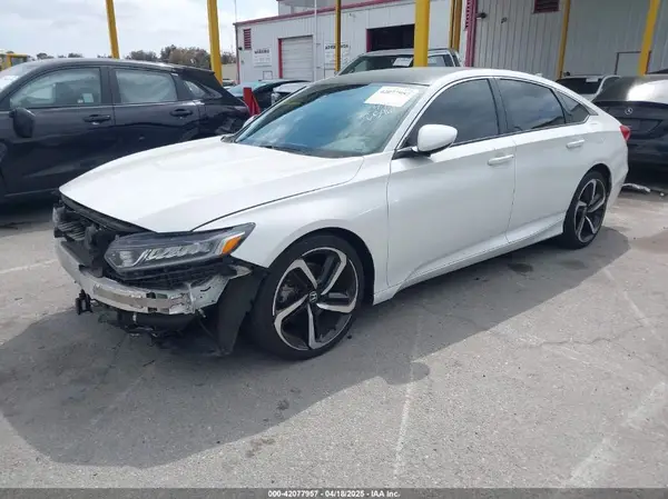 1HGCV1F36JA167983 2018 HONDA ACCORD - Image 2
