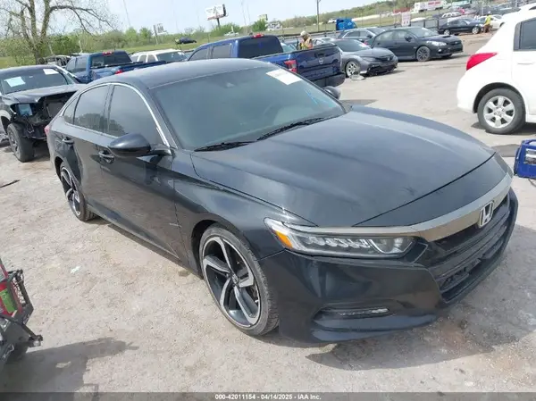 1HGCV1F36JA186047 2018 HONDA ACCORD - Image 1