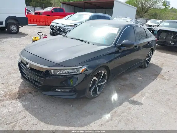 1HGCV1F36JA186047 2018 HONDA ACCORD - Image 2