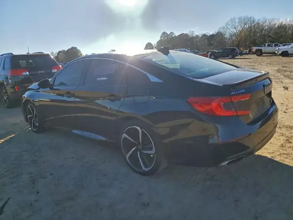 1HGCV1F36JA186081 2018 HONDA ACCORD - Image 2