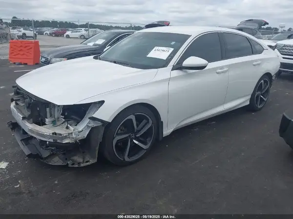 1HGCV1F36JA186601 2018 HONDA ACCORD - Image 2