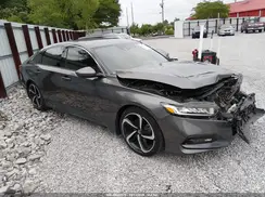 1HGCV1F36JA187621 2018 HONDA ACCORD