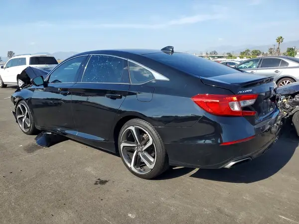 1HGCV1F36JA188025 2018 HONDA ACCORD - Image 2