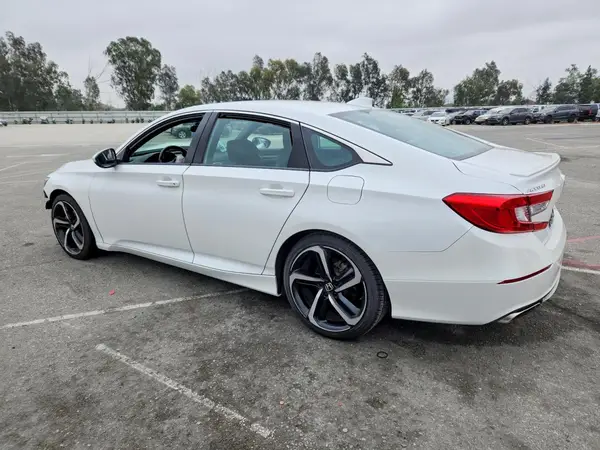 1HGCV1F36JA188400 2018 HONDA ACCORD - Image 2