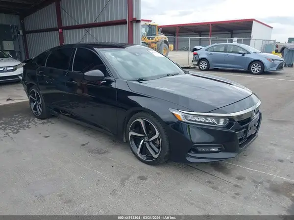 1HGCV1F36JA188946 2018 HONDA ACCORD - Image 1