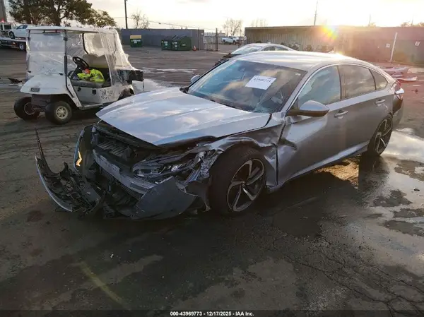 1HGCV1F36JA195962 2018 HONDA ACCORD - Image 2