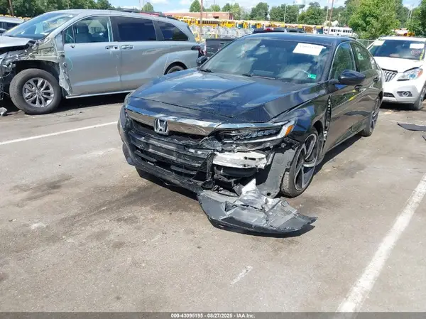 1HGCV1F36JA200366 2018 HONDA ACCORD - Image 2