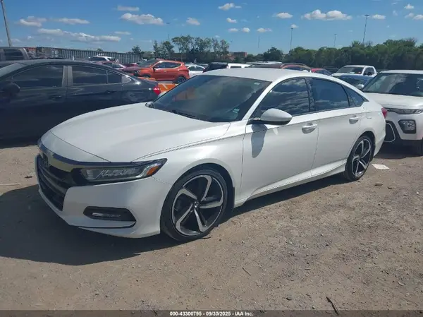 1HGCV1F36JA204563 2018 HONDA ACCORD - Image 2