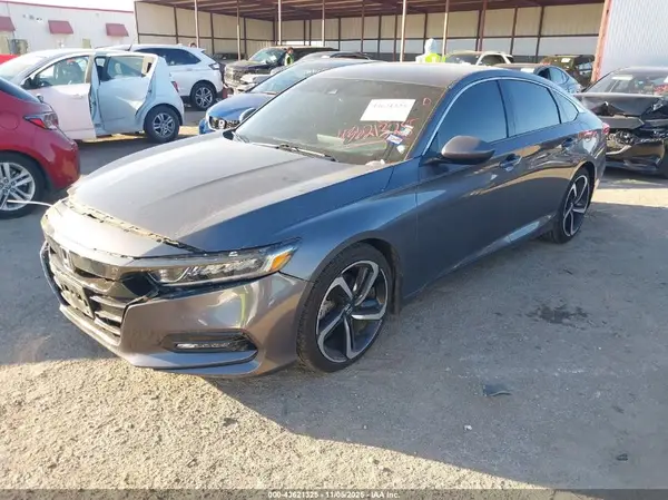 1HGCV1F36JA206393 2018 HONDA ACCORD - Image 2