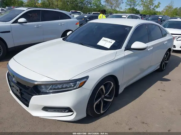 1HGCV1F36JA239863 2018 HONDA ACCORD - Image 2