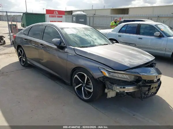 1HGCV1F36JA240611 2018 HONDA ACCORD - Image 1