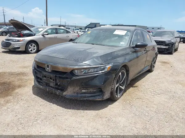 1HGCV1F36JA250278 2018 HONDA ACCORD - Image 2