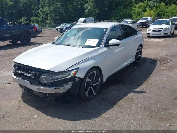 1HGCV1F36KA013940 2019 HONDA ACCORD - Image 2