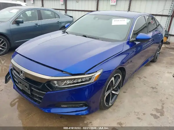 1HGCV1F36KA045755 2019 HONDA ACCORD - Image 2