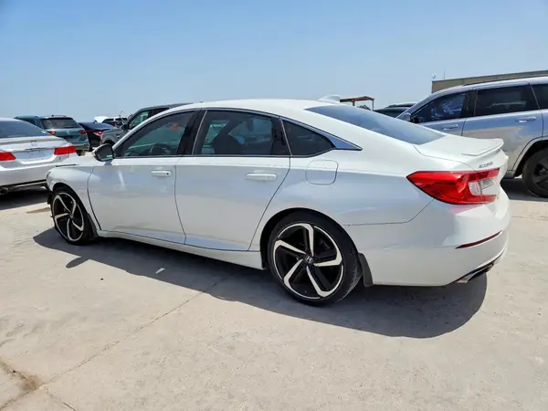 1HGCV1F36KA052334 2019 HONDA ACCORD - Image 2