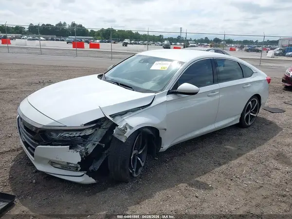 1HGCV1F36KA056996 2019 HONDA ACCORD - Image 2