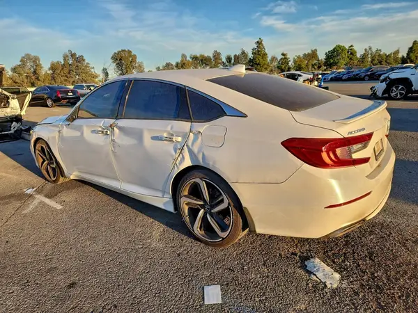 1HGCV1F36KA069554 2019 HONDA ACCORD - Image 2