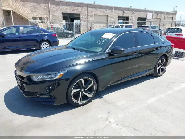 1HGCV1F36KA079744 2019 HONDA ACCORD - Image 2