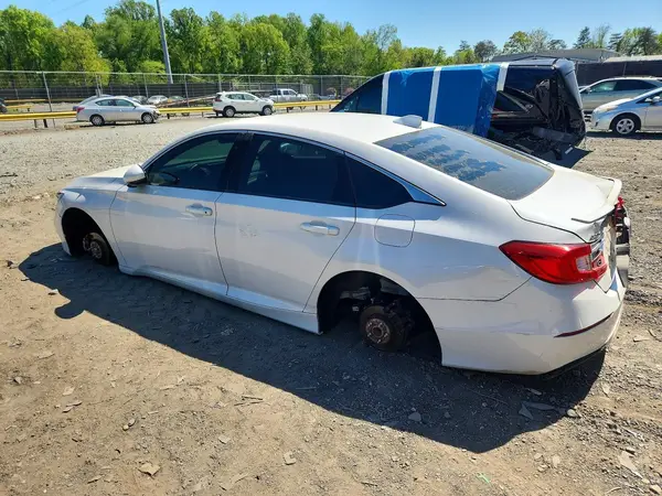 1HGCV1F36KA088475 2019 HONDA ACCORD - Image 2