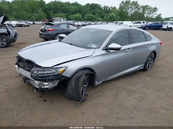 1HGCV1F36KA097645 2019 HONDA ACCORD - Image 2