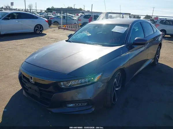 1HGCV1F36KA098374 2019 HONDA ACCORD - Image 2