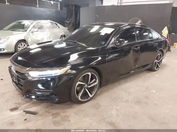 1HGCV1F36KA100205 2019 HONDA ACCORD - Image 2