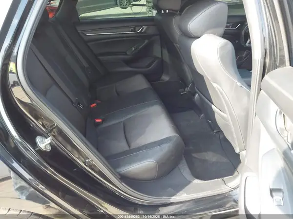 1HGCV1F36KA121555 2019 HONDA ACCORD - Image 8