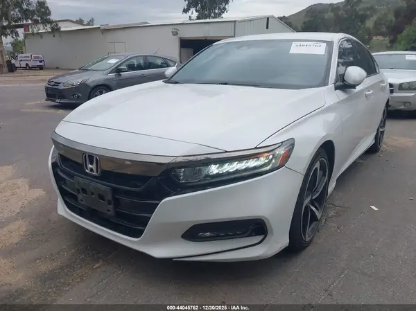 1HGCV1F36KA131518 2019 HONDA ACCORD - Image 2