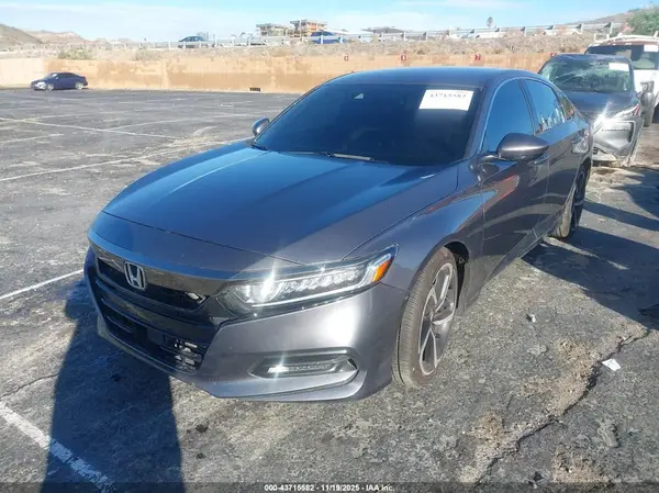 1HGCV1F36KA171663 2019 HONDA ACCORD - Image 2