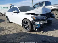 1HGCV1F36KA800709 2019 HONDA ACCORD